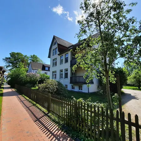 Haus Reinhild - 2 In Der 1 Etage Graal-Mueritz