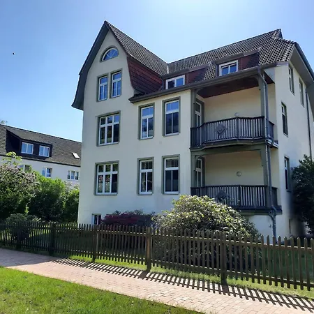 Haus Reinhild - 2 In Der 1 Etage Apartment Graal-Mueritz